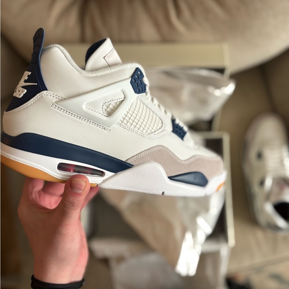 Nike SB x Air Jordan 4 Navy